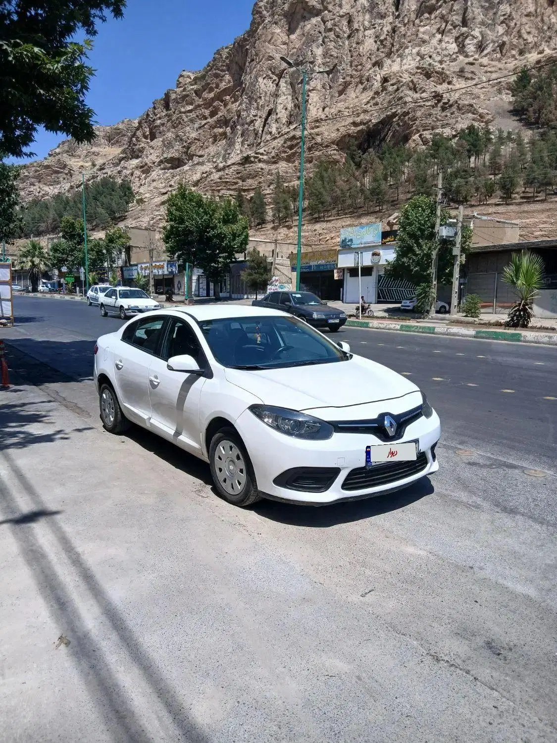 خودرو رنو، فلوئنس آگهی ann_24375017