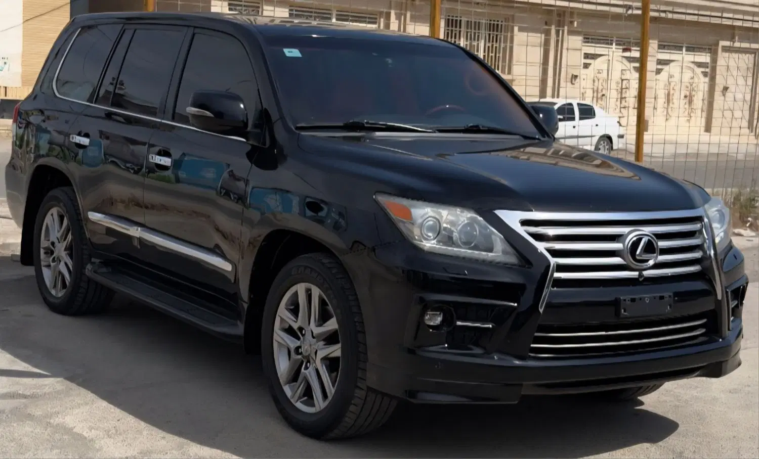 خودرو لکسوس، LX 570 آگهی ann_24395516