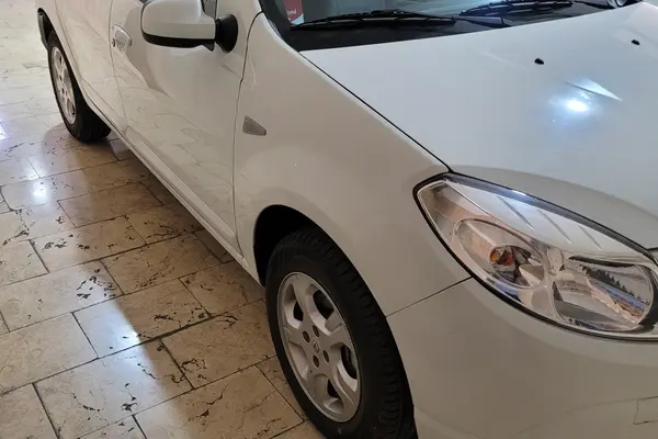 خودرو رنو، ساندرو آگهی ann_24395781