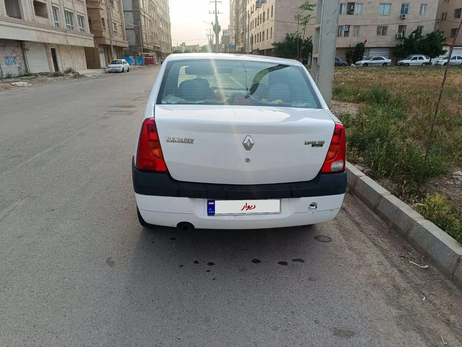 خودرو رنو، تندر 90 آگهی ann_24414965