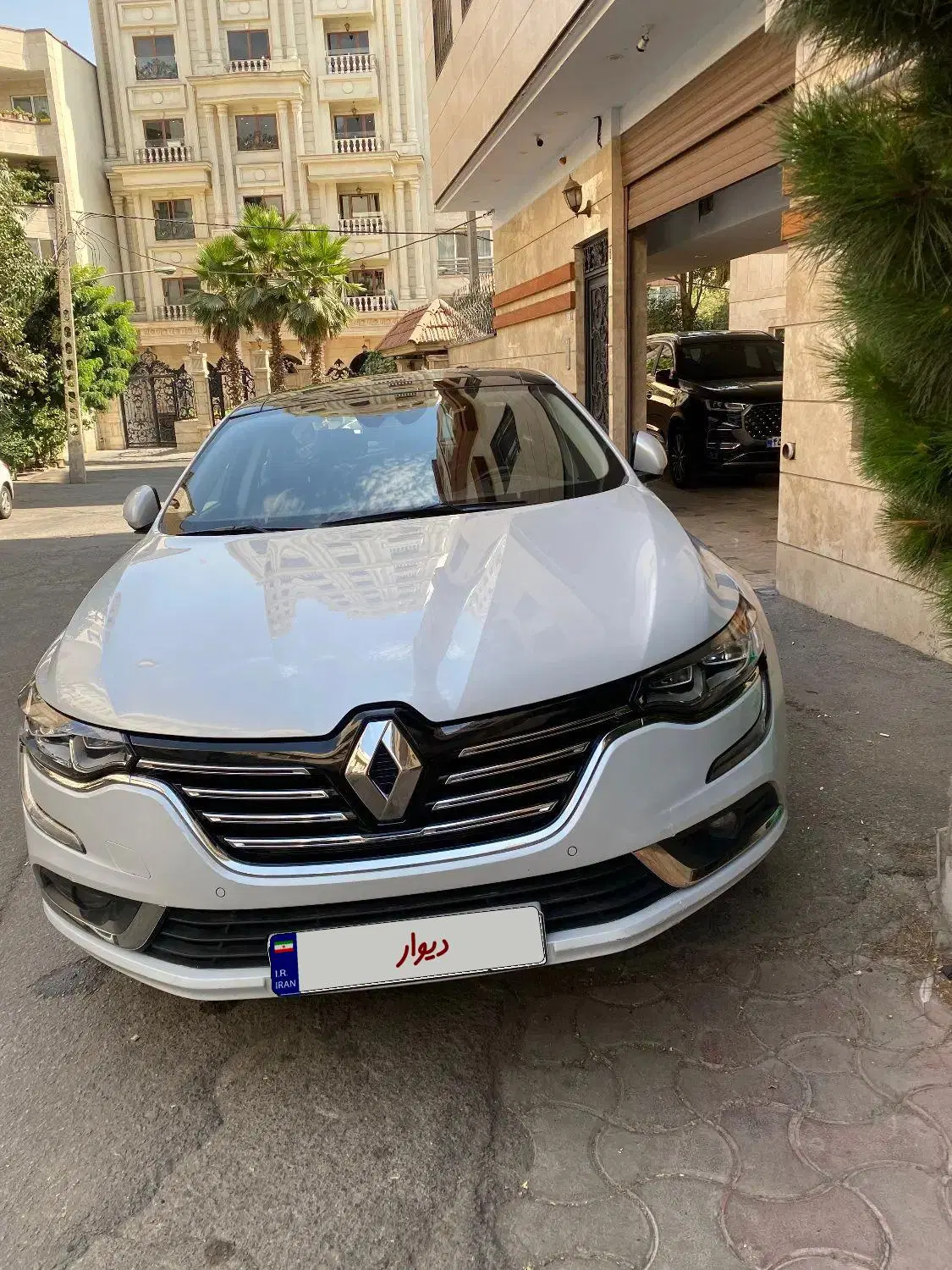 خودرو رنو، تالیسمان آگهی ann_24424559