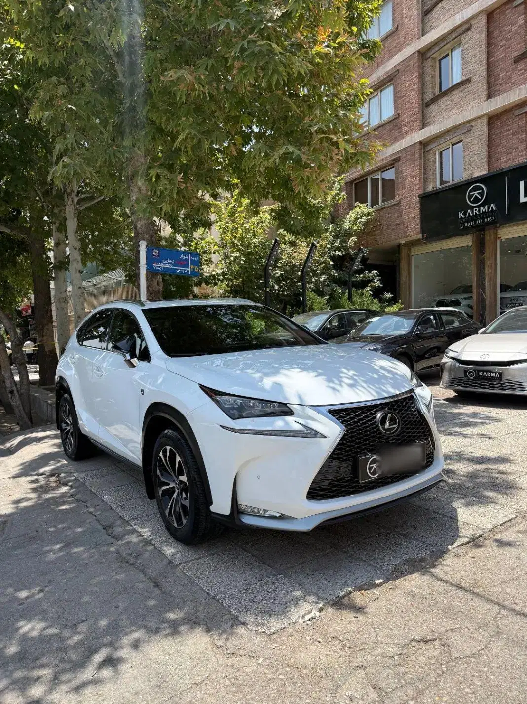 خودرو لکسوس، NX آگهی ann_24426094
