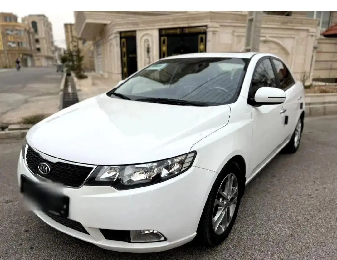 خودرو کیا، سراتو مونتاژ آگهی ann_24426440