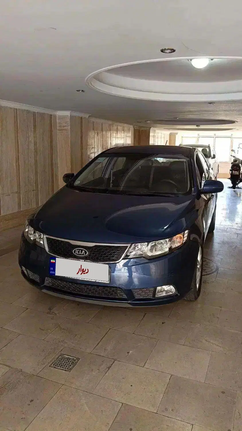 خودرو کیا، سراتو مونتاژ آگهی ann_24492394