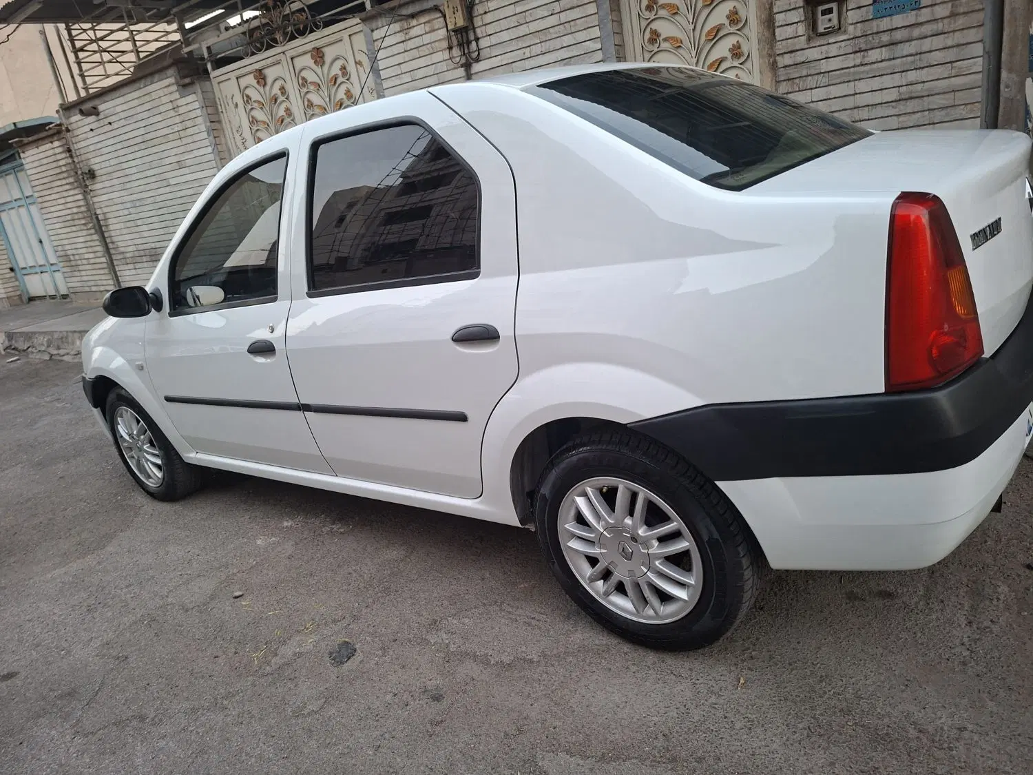 خودرو رنو، تندر 90 آگهی ann_24636981