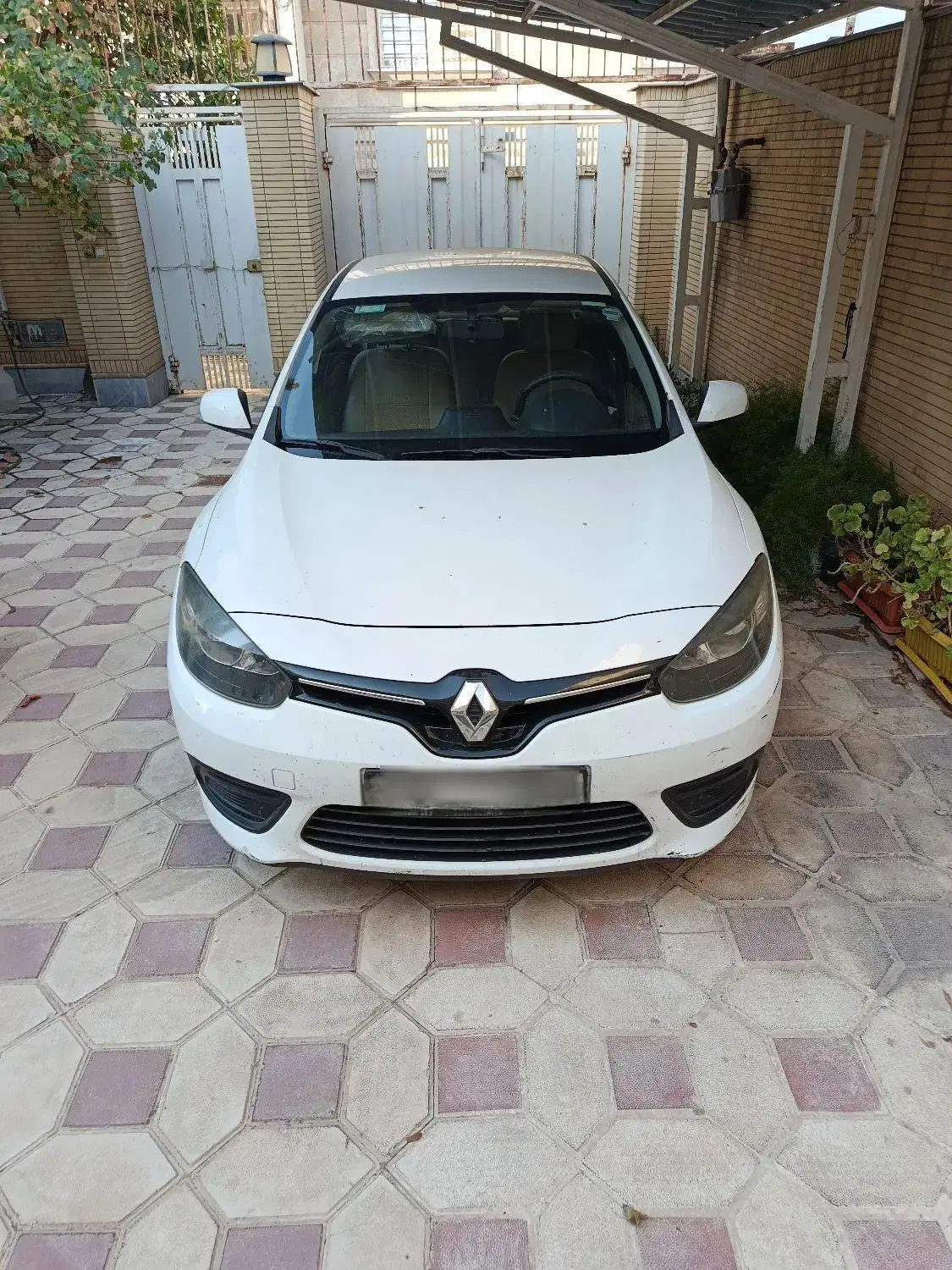 خودرو رنو، فلوئنس آگهی ann_24855765