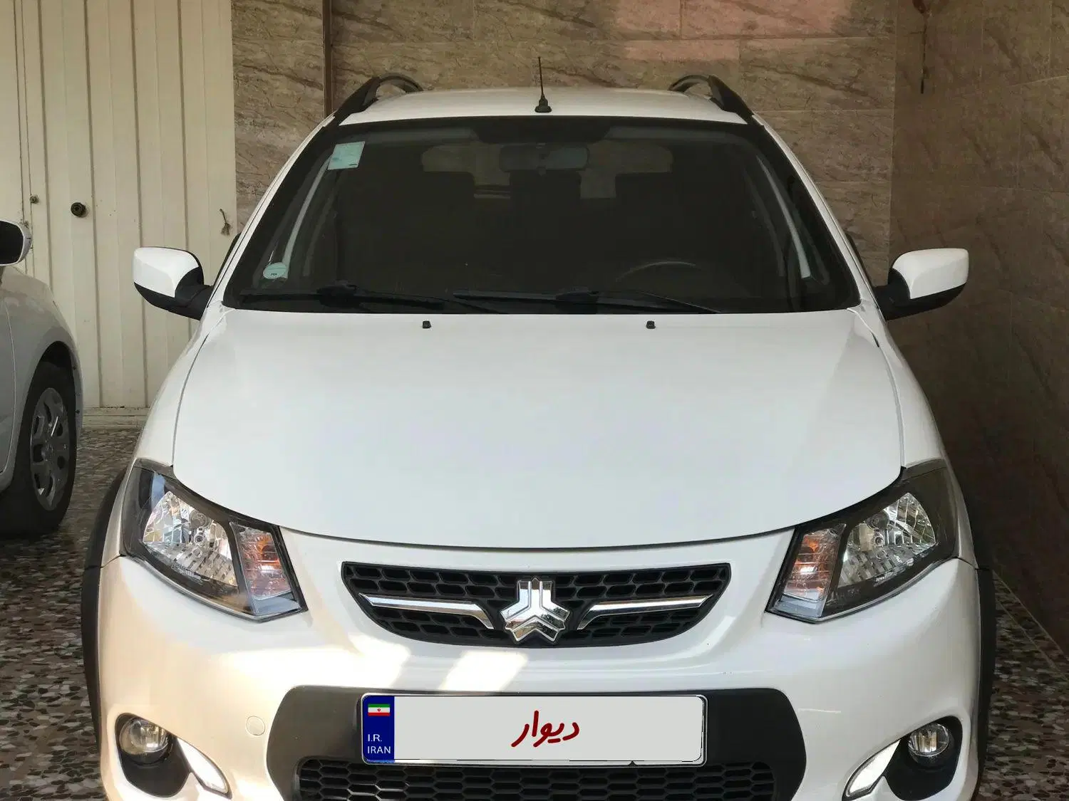 خودرو کوییک، معمولی آگهی ann_24863293