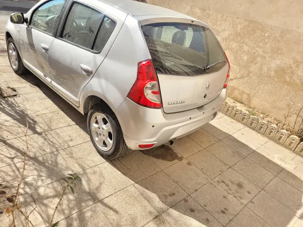 خودرو رنو، ساندرو آگهی ann_24927428