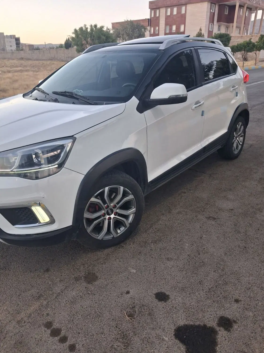 خودرو ام وی ام، X22 آگهی ann_24938484