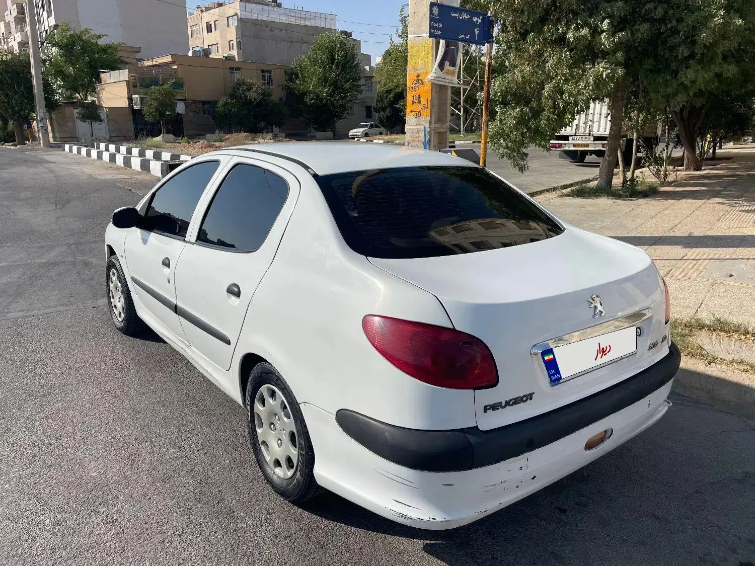خودرو پژو، ۲۰۶ صندوق دار آگهی ann_24979298