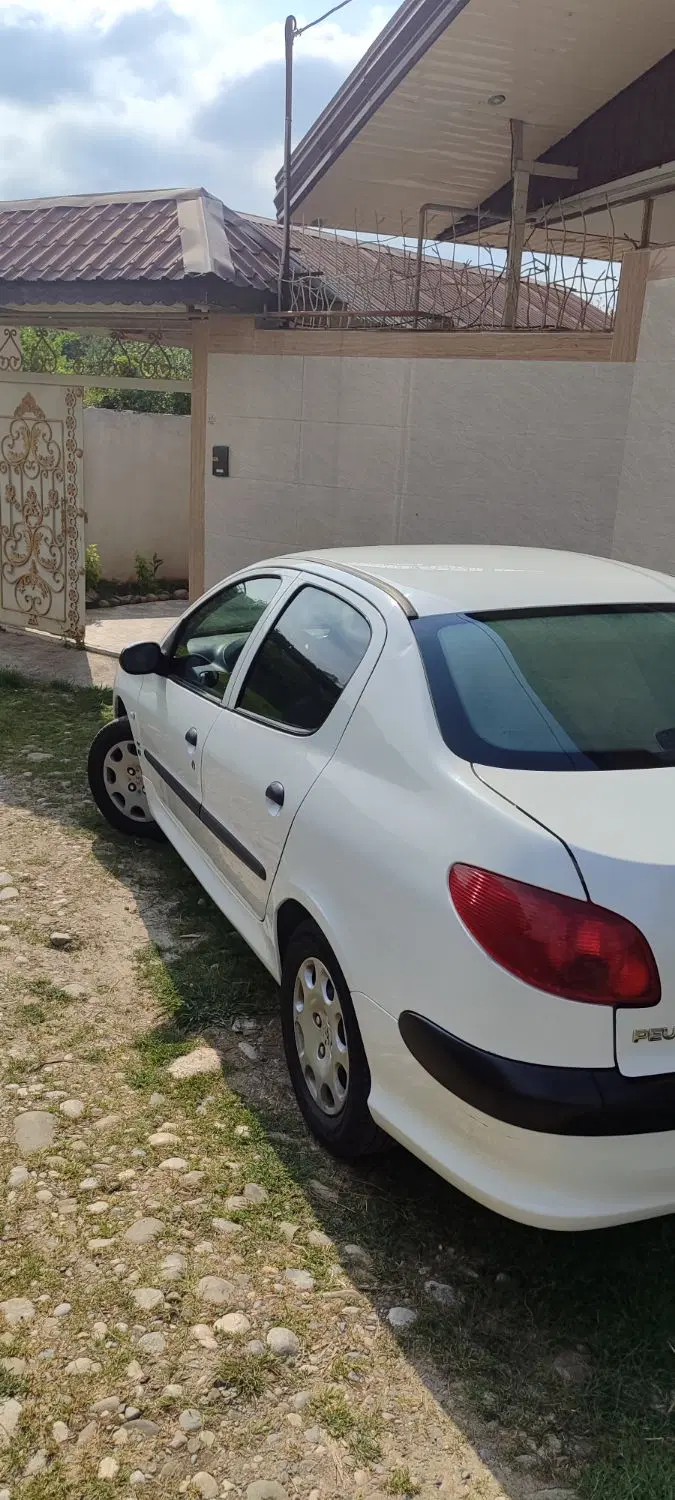خودرو پژو، ۲۰۶ صندوق دار آگهی ann_25014564