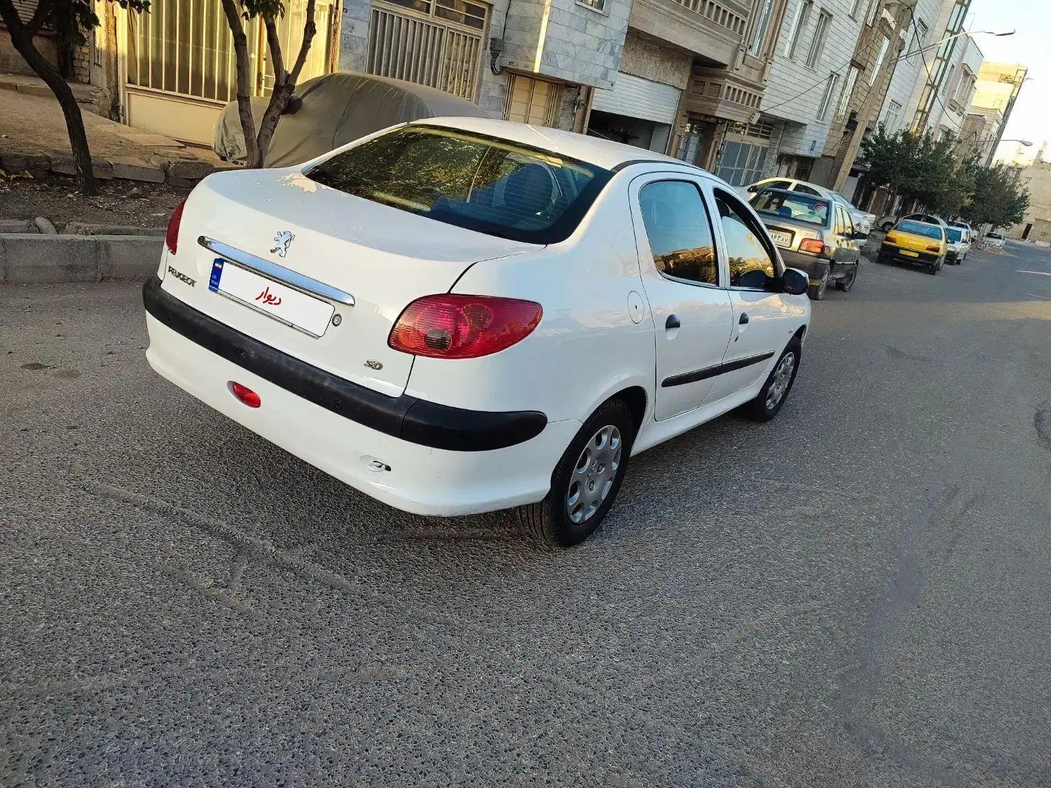 خودرو پژو، ۲۰۶ صندوق دار آگهی ann_25017629