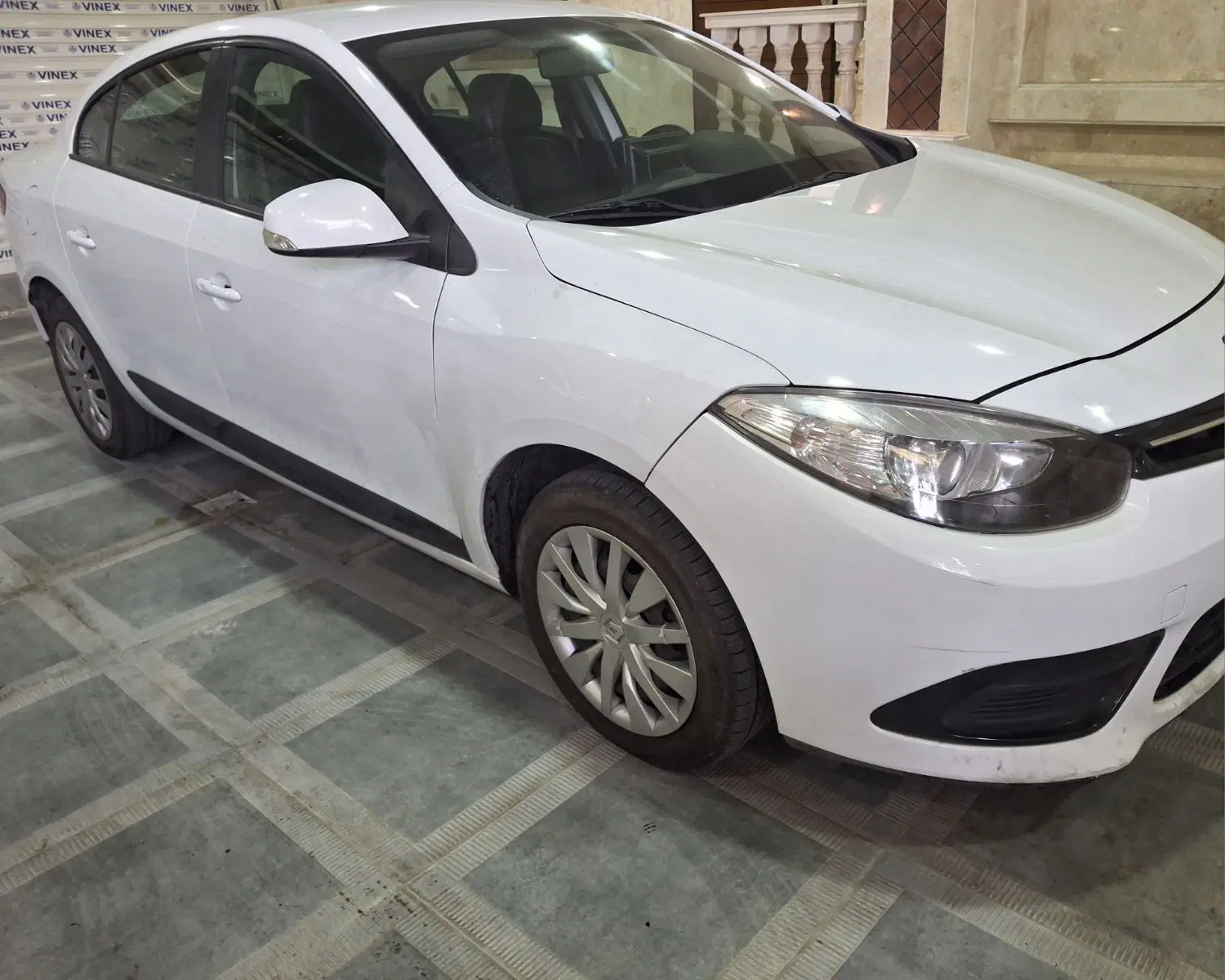 خودرو رنو، فلوئنس آگهی ann_25030999