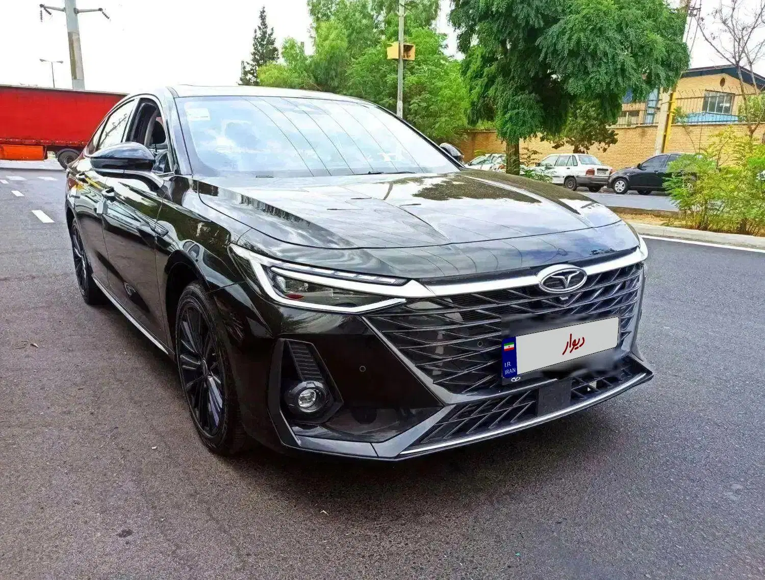 خودرو فونیکس، آریزو 8 آگهی ann_25047200