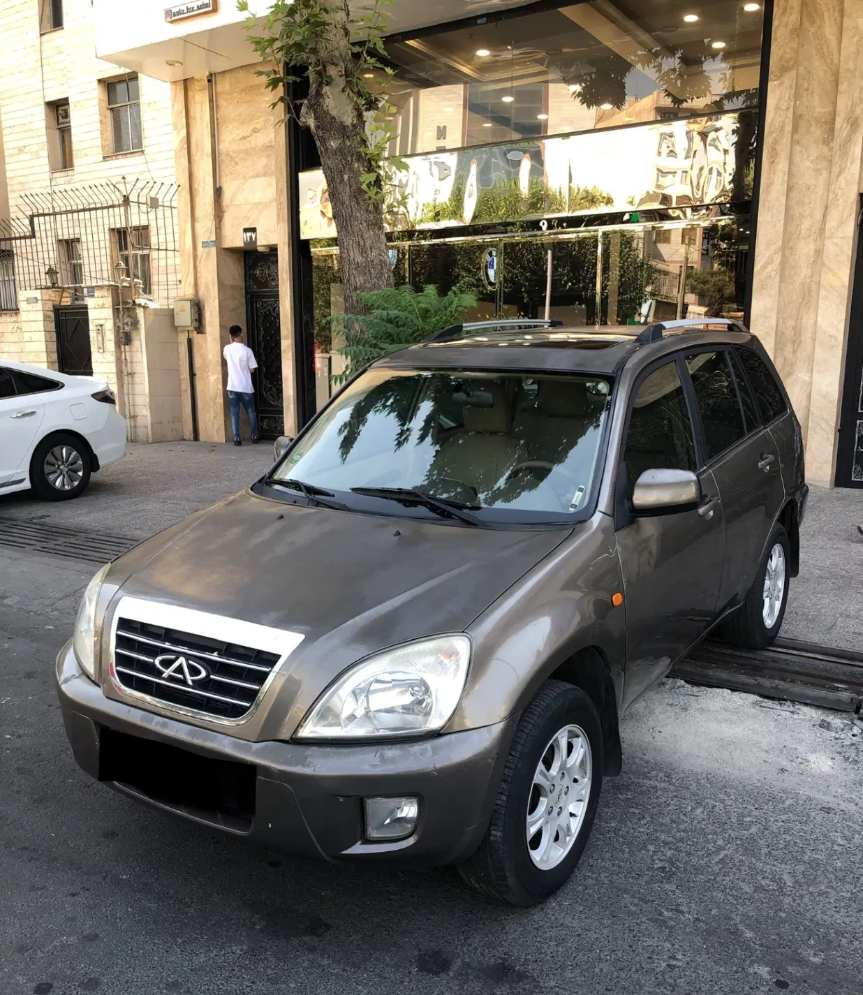 خودرو ام وی ام، X33 آگهی ann_25047500
