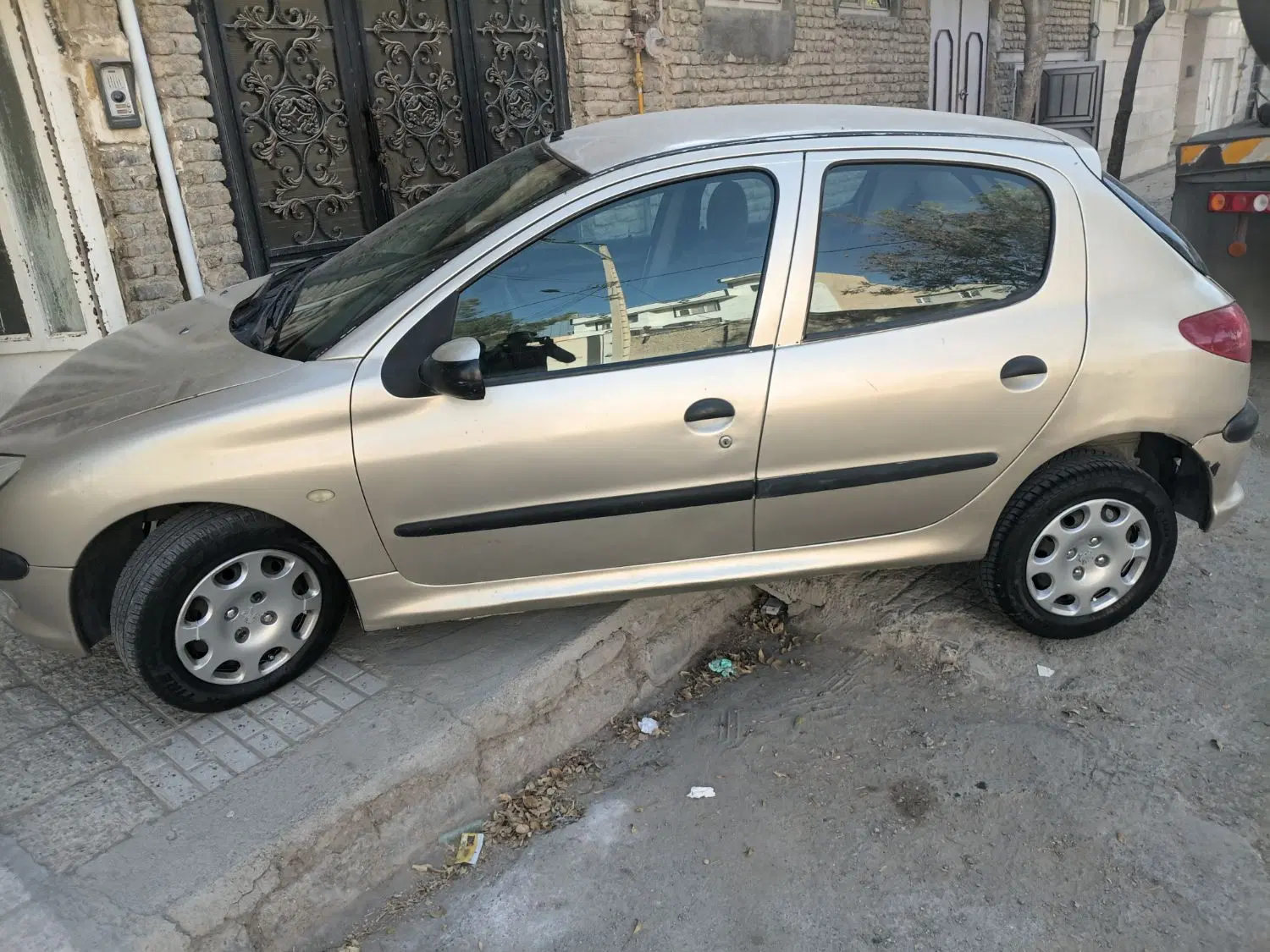 خودرو پژو، 206 آگهی ann_25049674