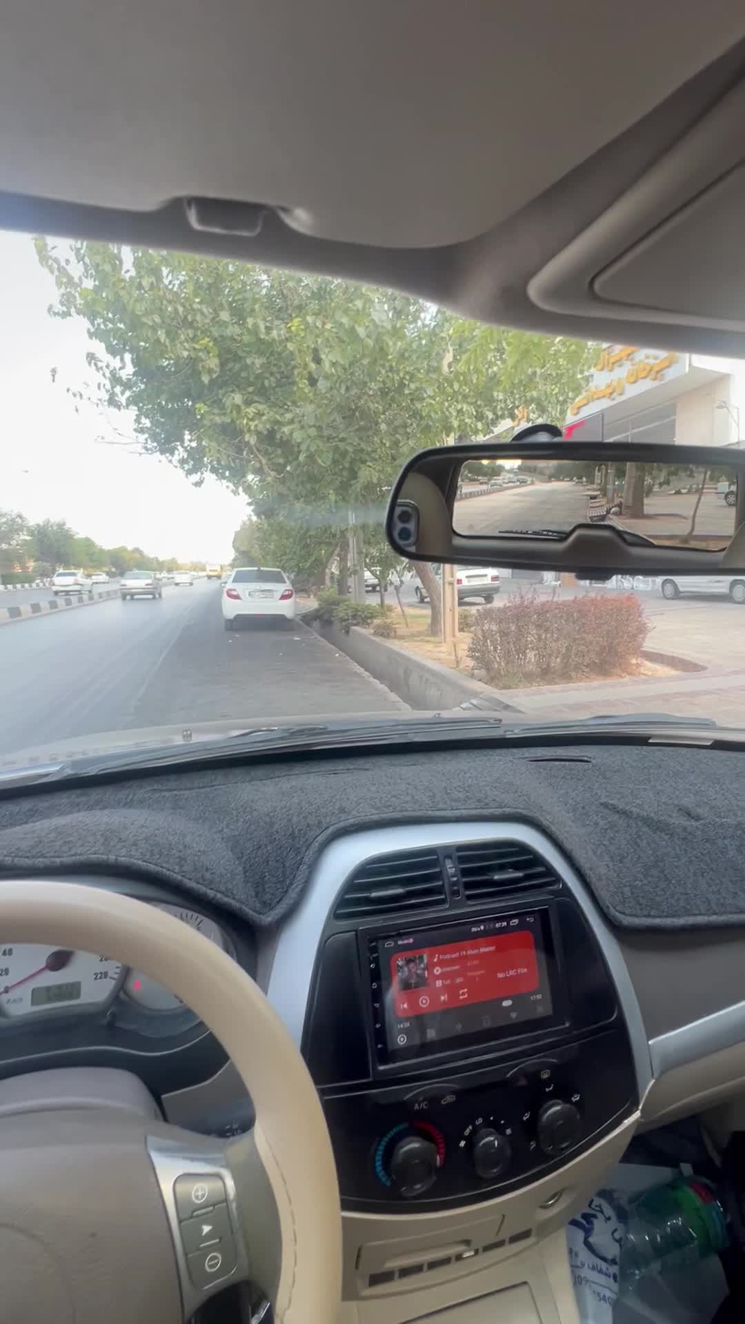 خودرو ام وی ام، X33 آگهی ann_25056813