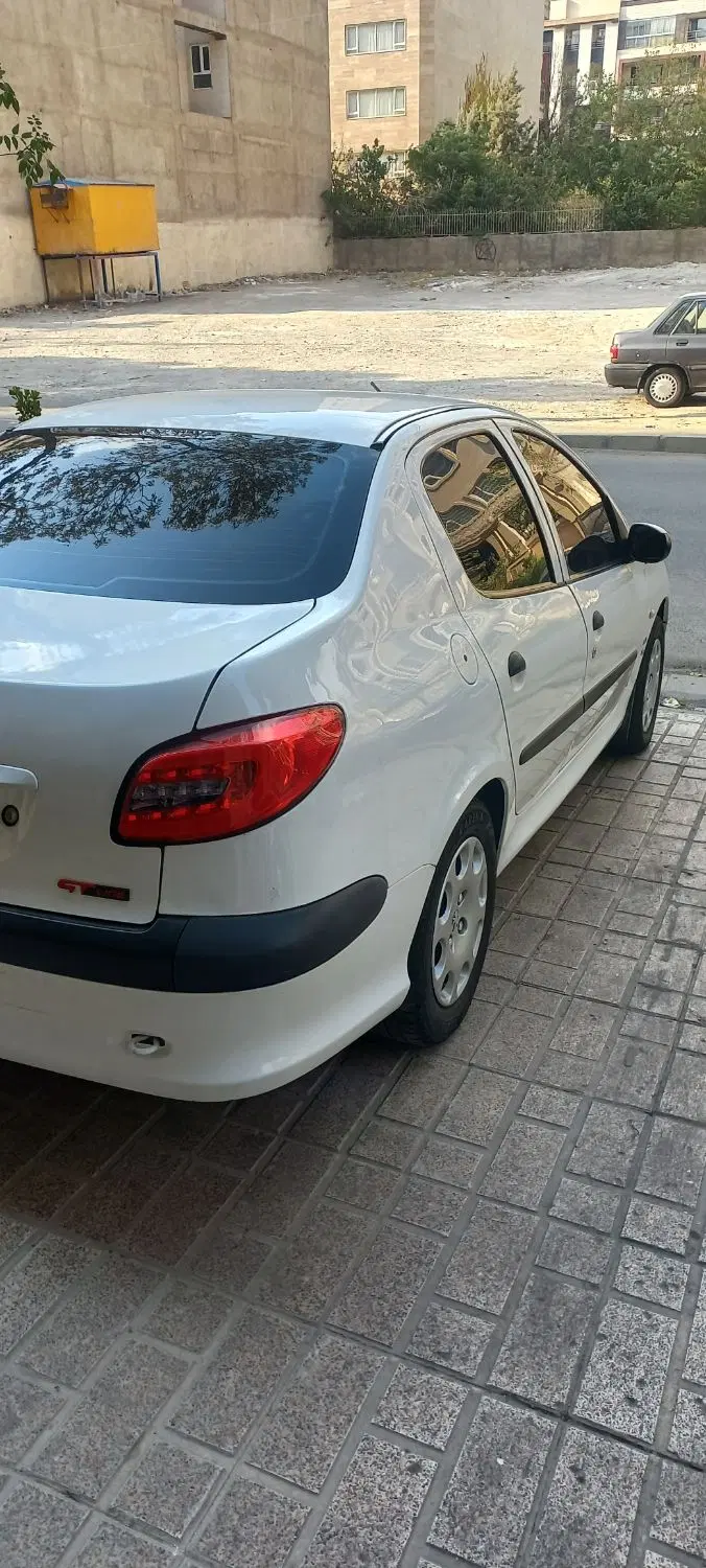 خودرو پژو، ۲۰۶ صندوق دار آگهی ann_25113869