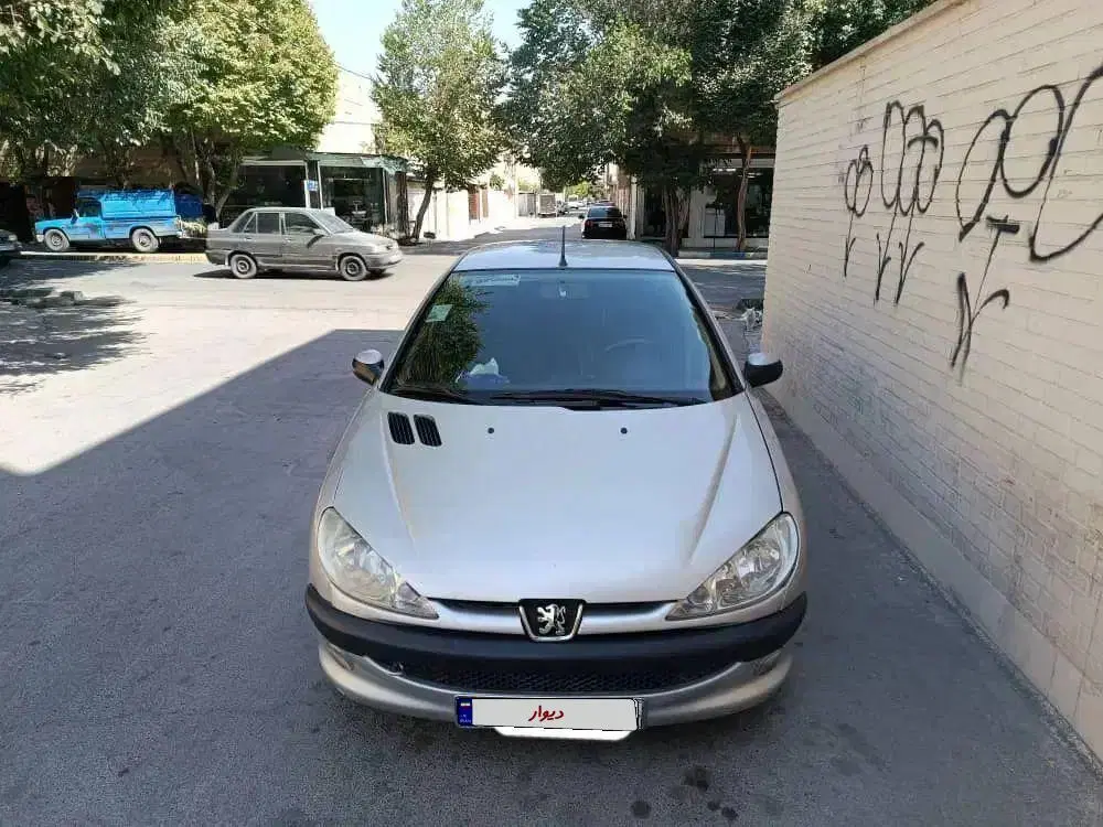خودرو پژو، ۲۰۶ صندوق دار آگهی ann_25149189