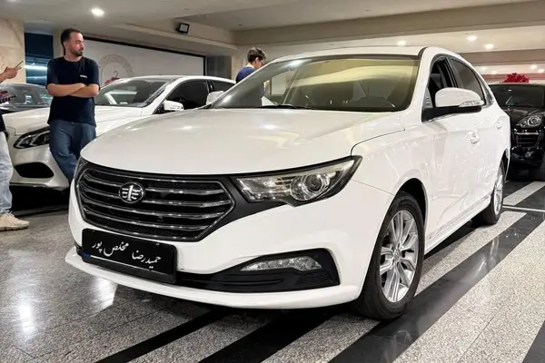 خودرو بسترن، B30 آگهی ann_25184070