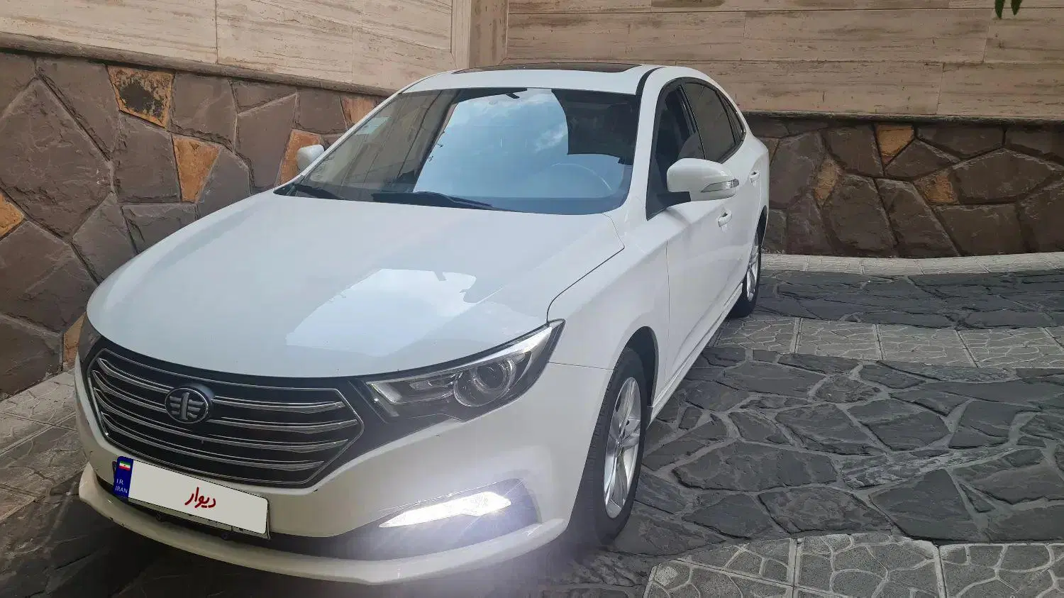 خودرو بسترن، B30 آگهی ann_25239298
