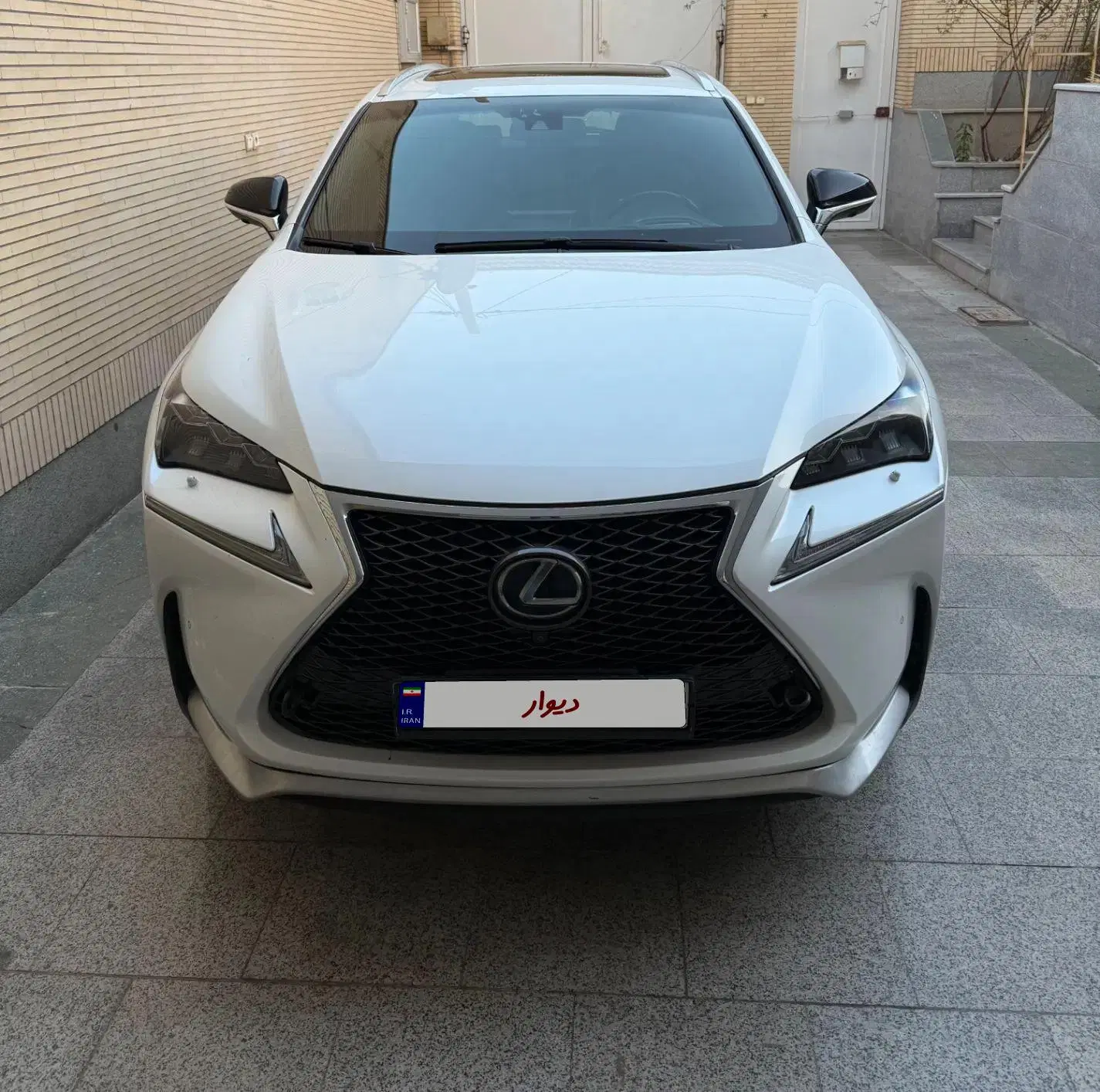 خودرو لکسوس، NX آگهی ann_25247223