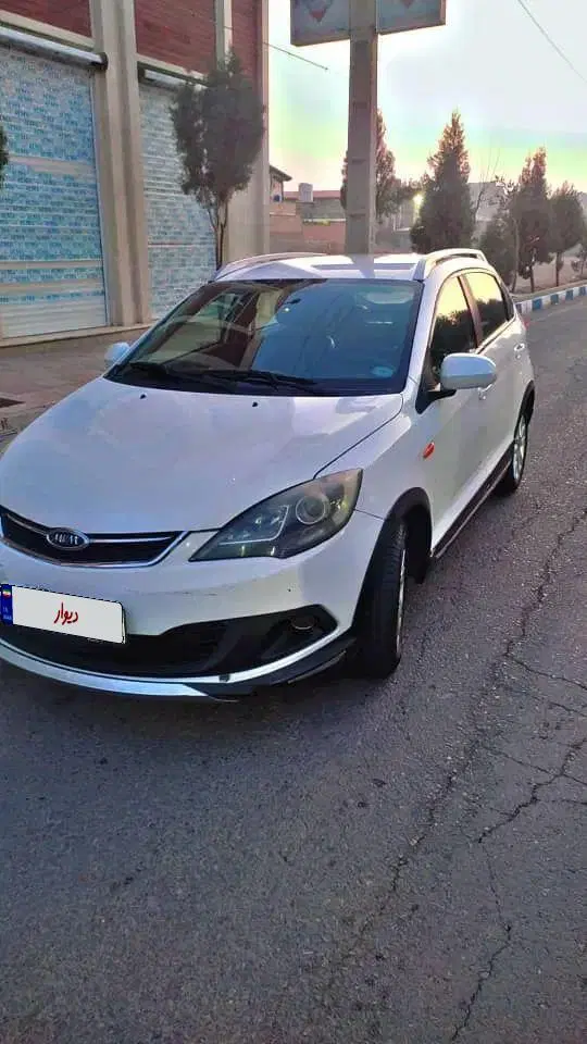 خودرو ام وی ام، 315 هاچ بک آگهی ann_25261972