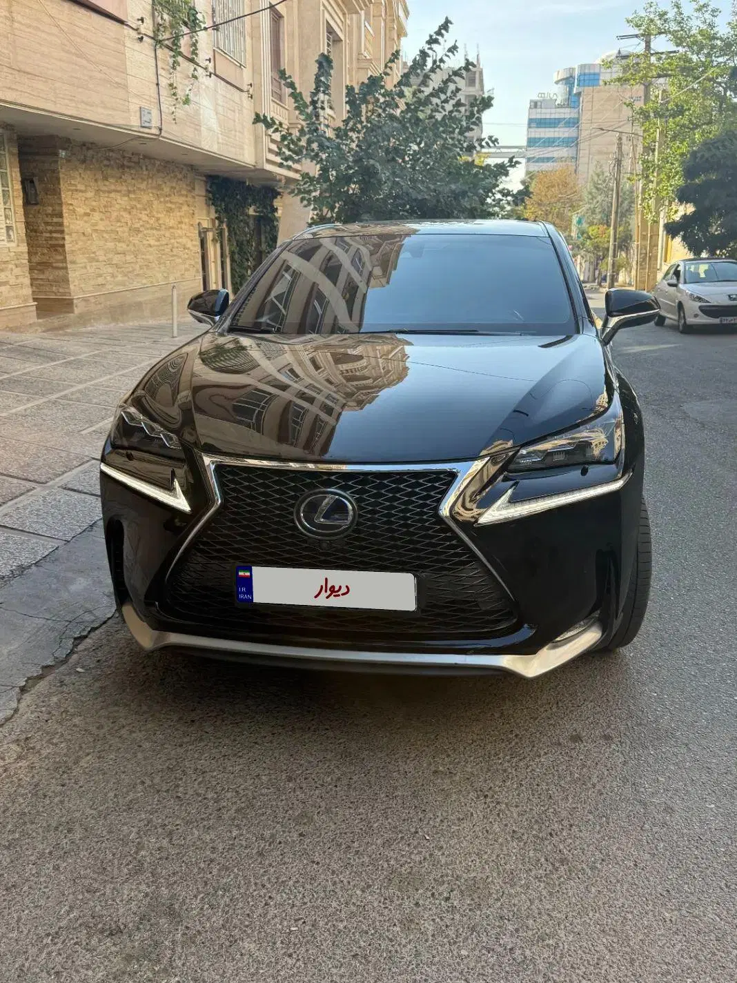 خودرو لکسوس، NX هیبرید آگهی ann_25323743