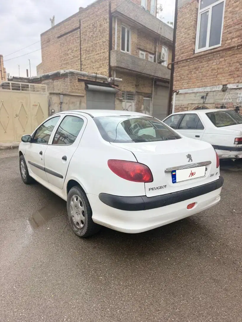 خودرو پژو، ۲۰۶ صندوق دار آگهی ann_25353574