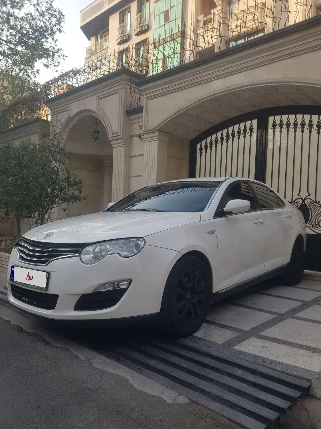 خودرو ام جی، 550 آگهی ann_25359506