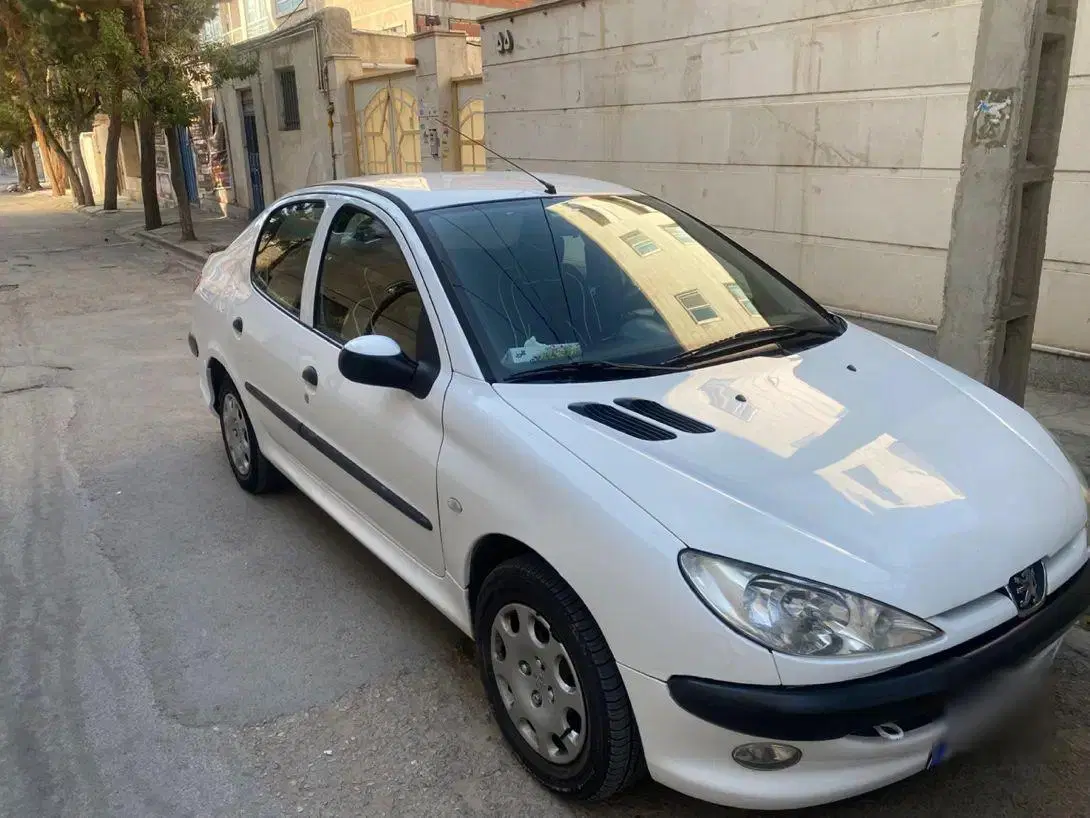 خودرو پژو، ۲۰۶ صندوق دار آگهی ann_25401522