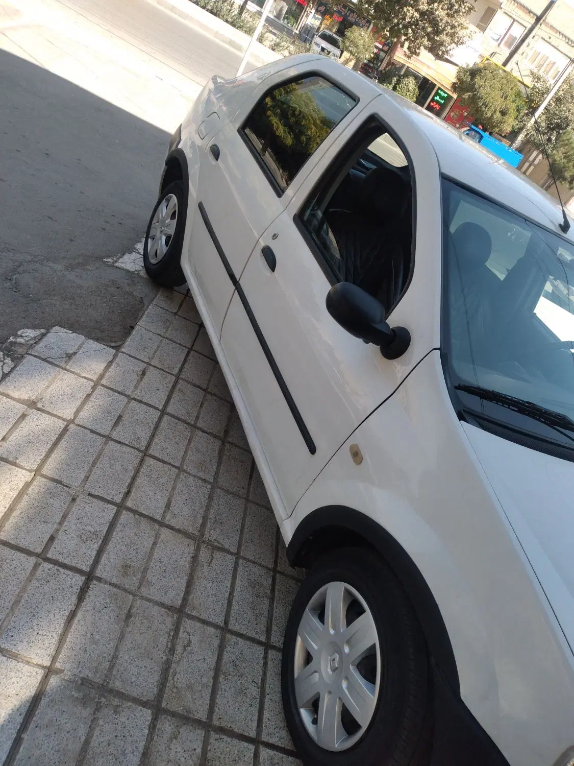 خودرو رنو، تندر 90 آگهی ann_25415903