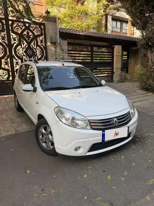 خودرو رنو، ساندرو آگهی ann_25456287